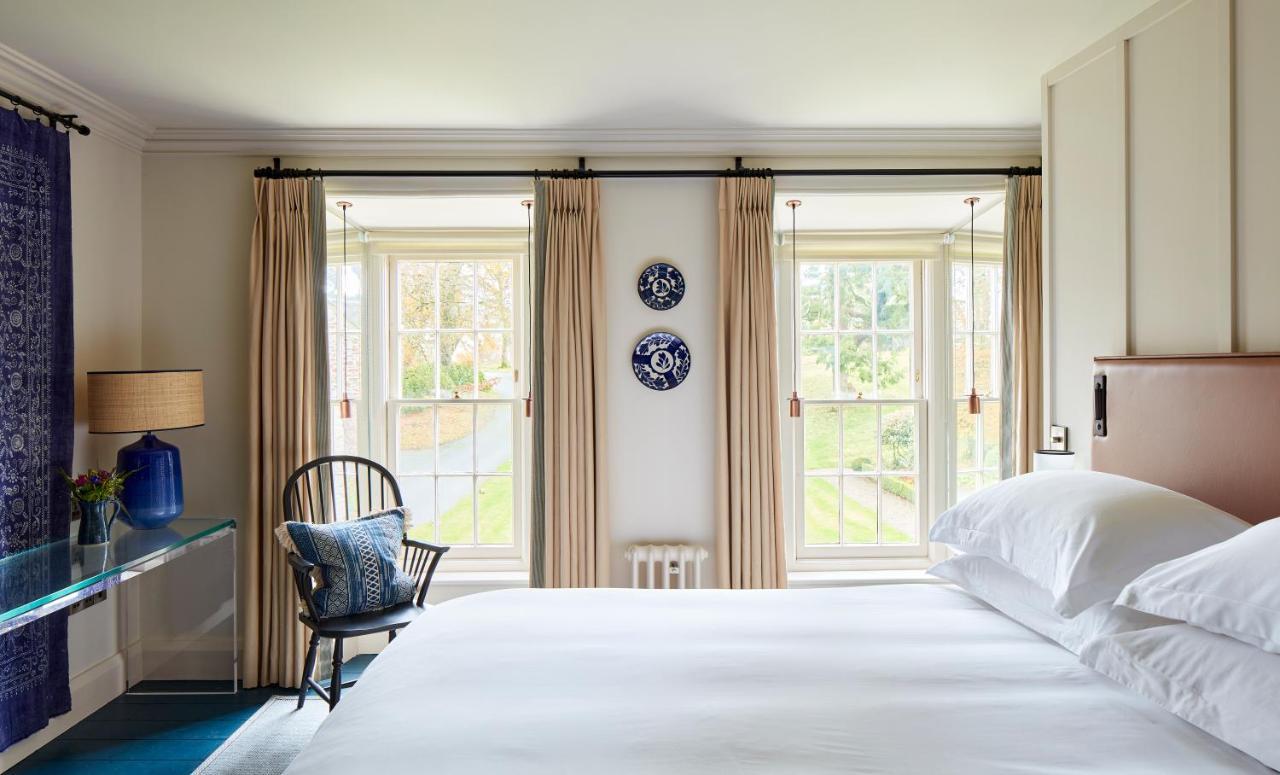 Grove Of Narberth Hotel Buitenkant foto